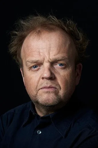 Photograph of Toby Jones