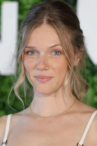 Photograph of Tracy Spiridakos