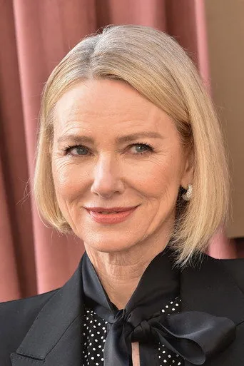 Photograph of Naomi Watts
