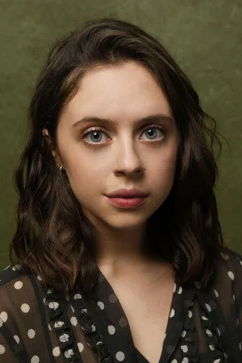 Photograph of Bel Powley