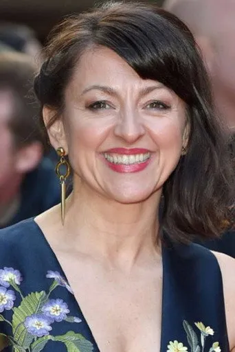 Photograph of Jo Hartley