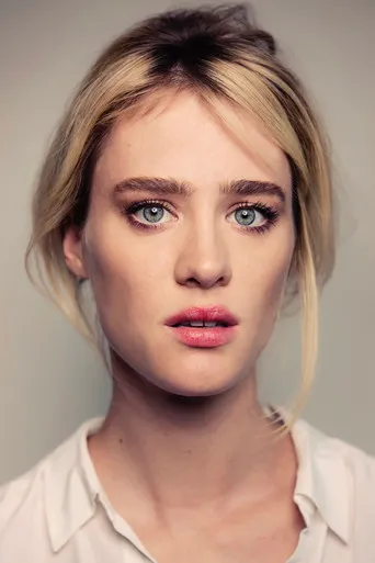 Photograph of Mackenzie Davis