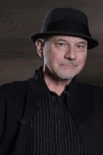 Photograph of Newton Thomas Sigel