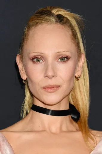 Photograph of Juno Temple
