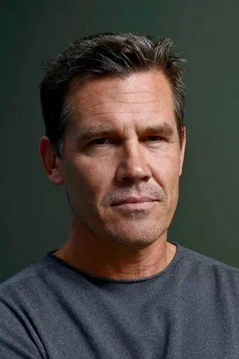 Photograph of Josh Brolin
