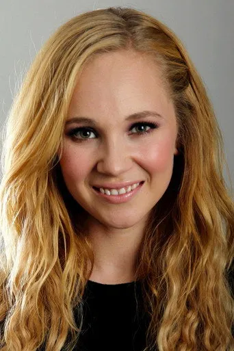 Photograph of Juno Temple