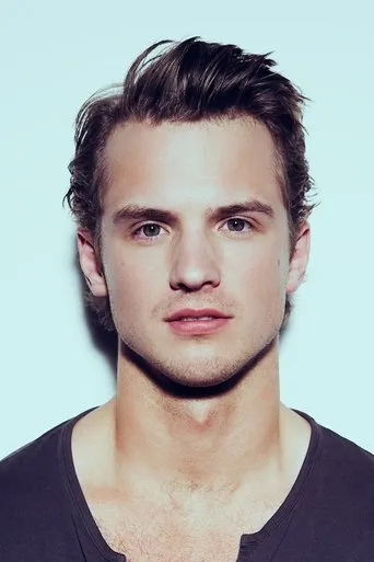 Photograph of Freddie Stroma