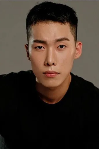 Photograph of Hwang Seong-bin