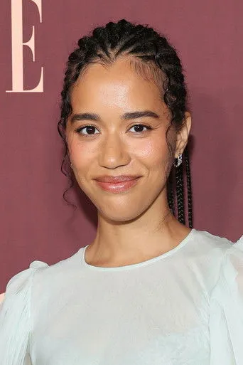 Photograph of Jasmin Savoy Brown