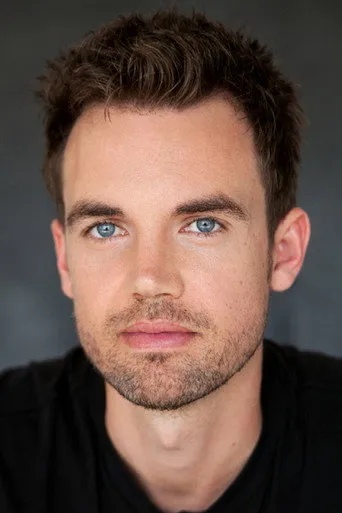 Photograph of Tyler Hilton
